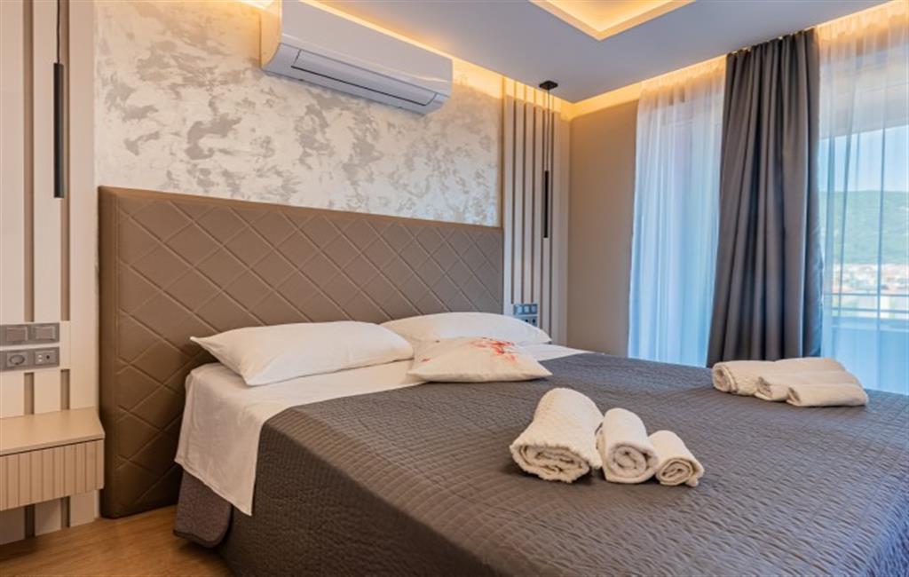 Camera Villa Lavanda Cresa room 1